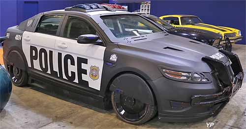 Ford Taurus Robocop 2014